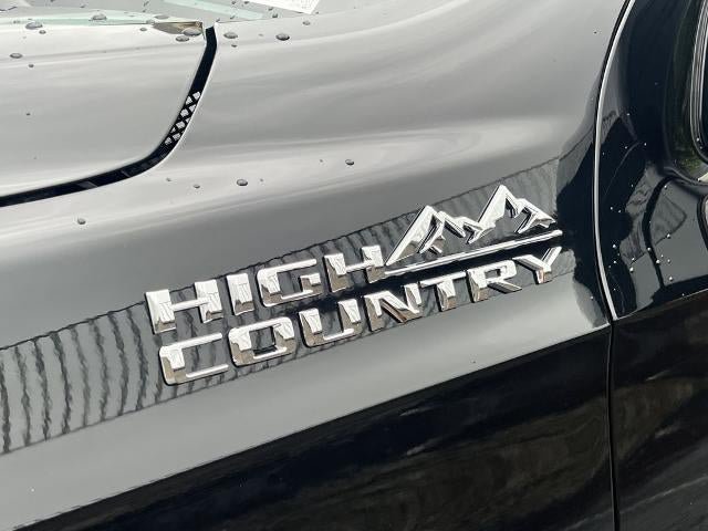 Used 2026 Chevrolet Tahoe High Country AWD/4WD image 14