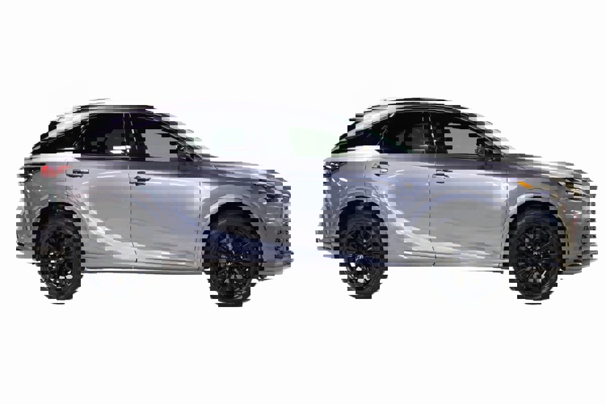 Used 2023 Lexus RX 500h F Sport image 5