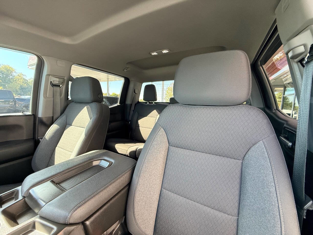 Used 2024 Chevrolet Silverado 1500 Custom Trail Boss image 29