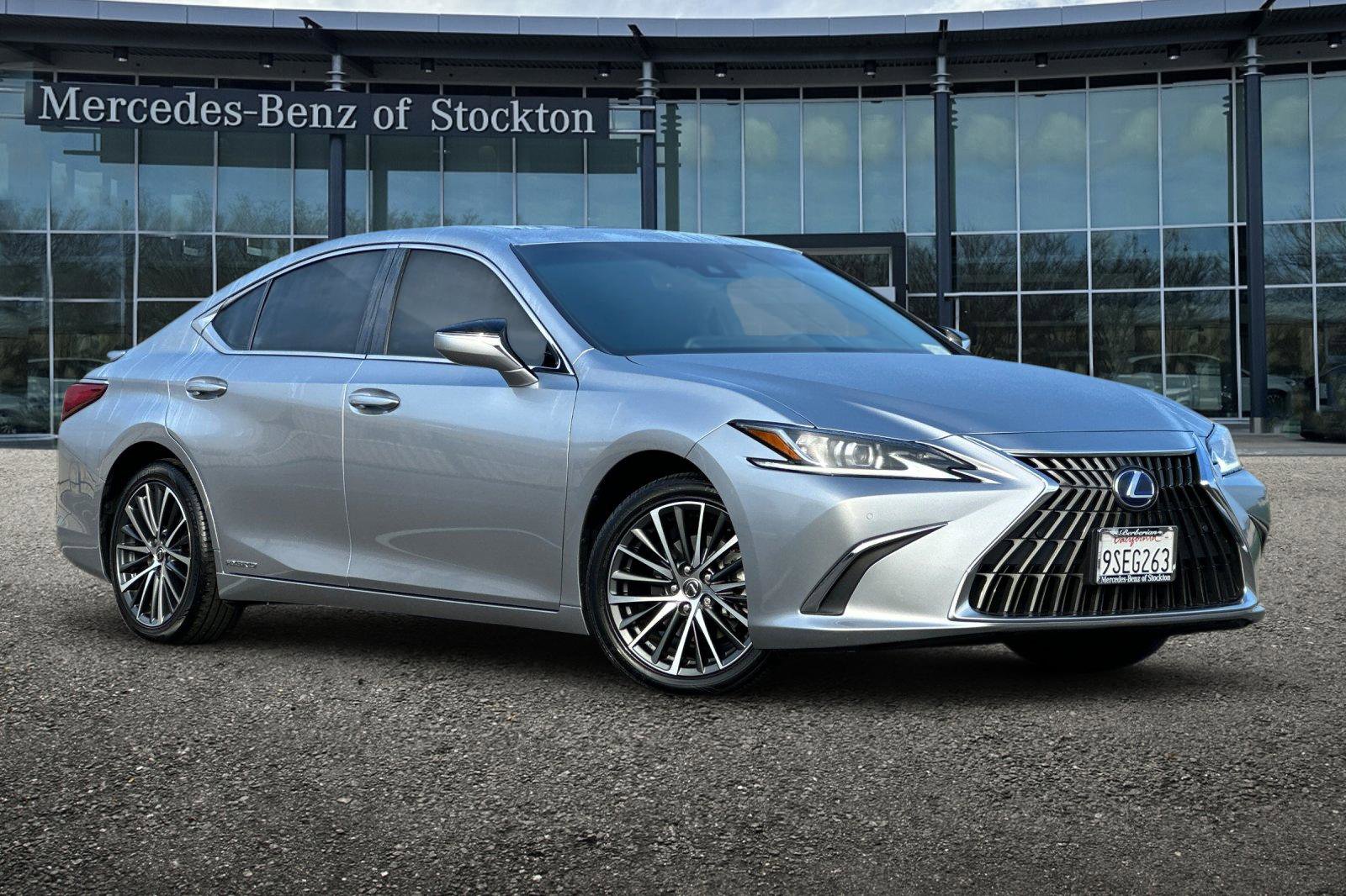 Used 2022 Lexus ES 300h ES 300h image 1