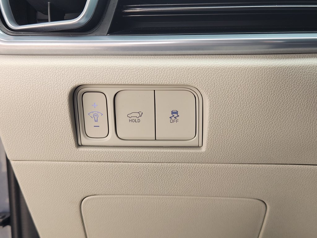Used 2024 Kia Sorento SX FWD image 21