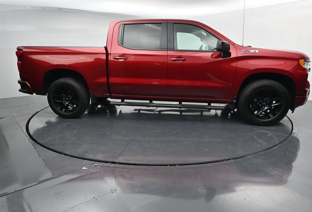 Used 2023 Chevrolet Silverado 1500 RST AWD/4WD image 9