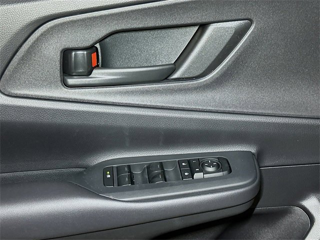 New 2026 Toyota Prius Plug-In Hybrid image 12