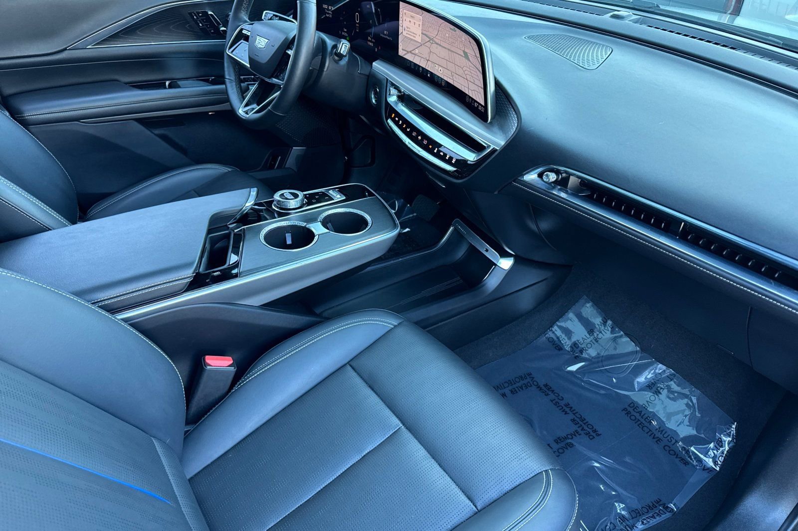 Certified 2024 Cadillac Lyriq Sport RWD image 17