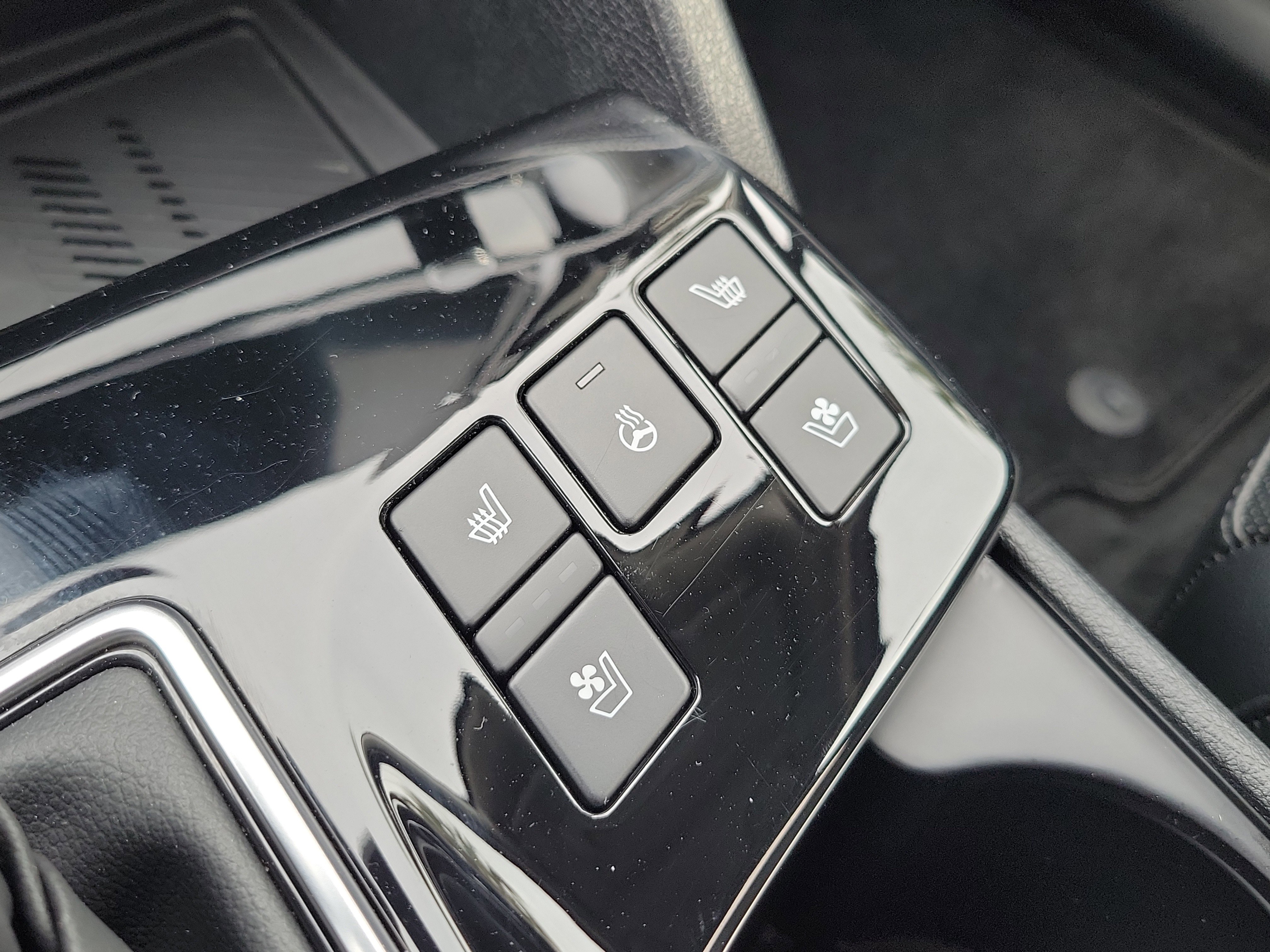 Certified 2025 Kia Sportage SX image 39