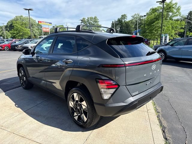 Certified 2024 Hyundai Kona SEL w/ Convenience Package AWD/4WD image 15