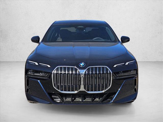 New 2026 BMW 750e xDrive w/ Premium Package image 6
