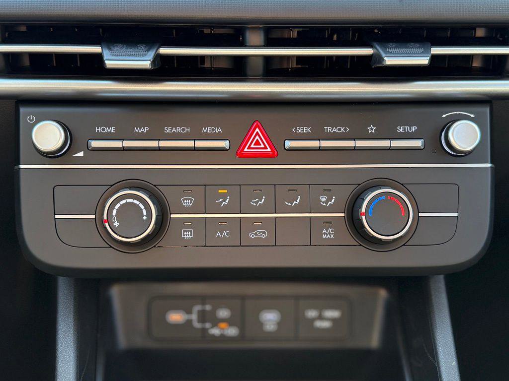 New 2026 Hyundai Tucson SE image 15