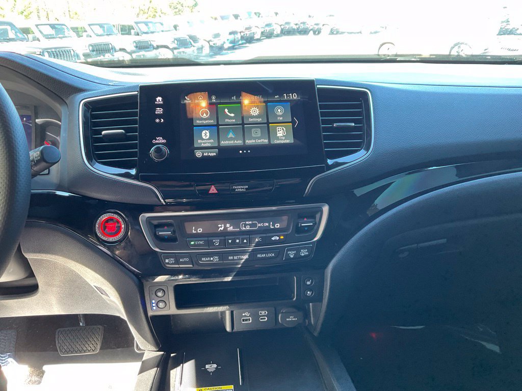 Used 2024 Honda Passport Black Edition image 16