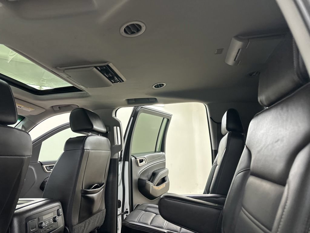 Used 2017 GMC Yukon XL Denali w/ Open Road Package AWD/4WD image 31
