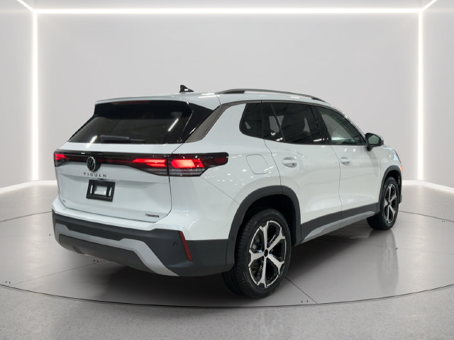 New 2026 Volkswagen Tiguan SE AWD/4WD image 6