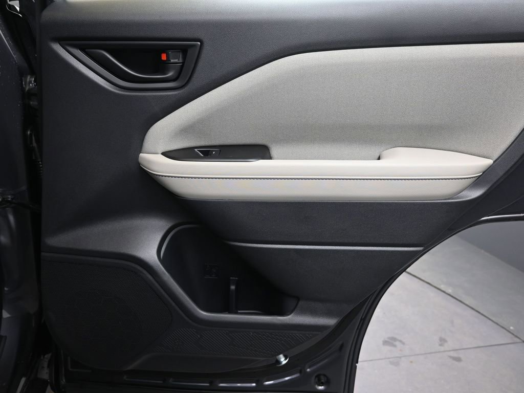 New 2026 Subaru Forester AWD/4WD image 14