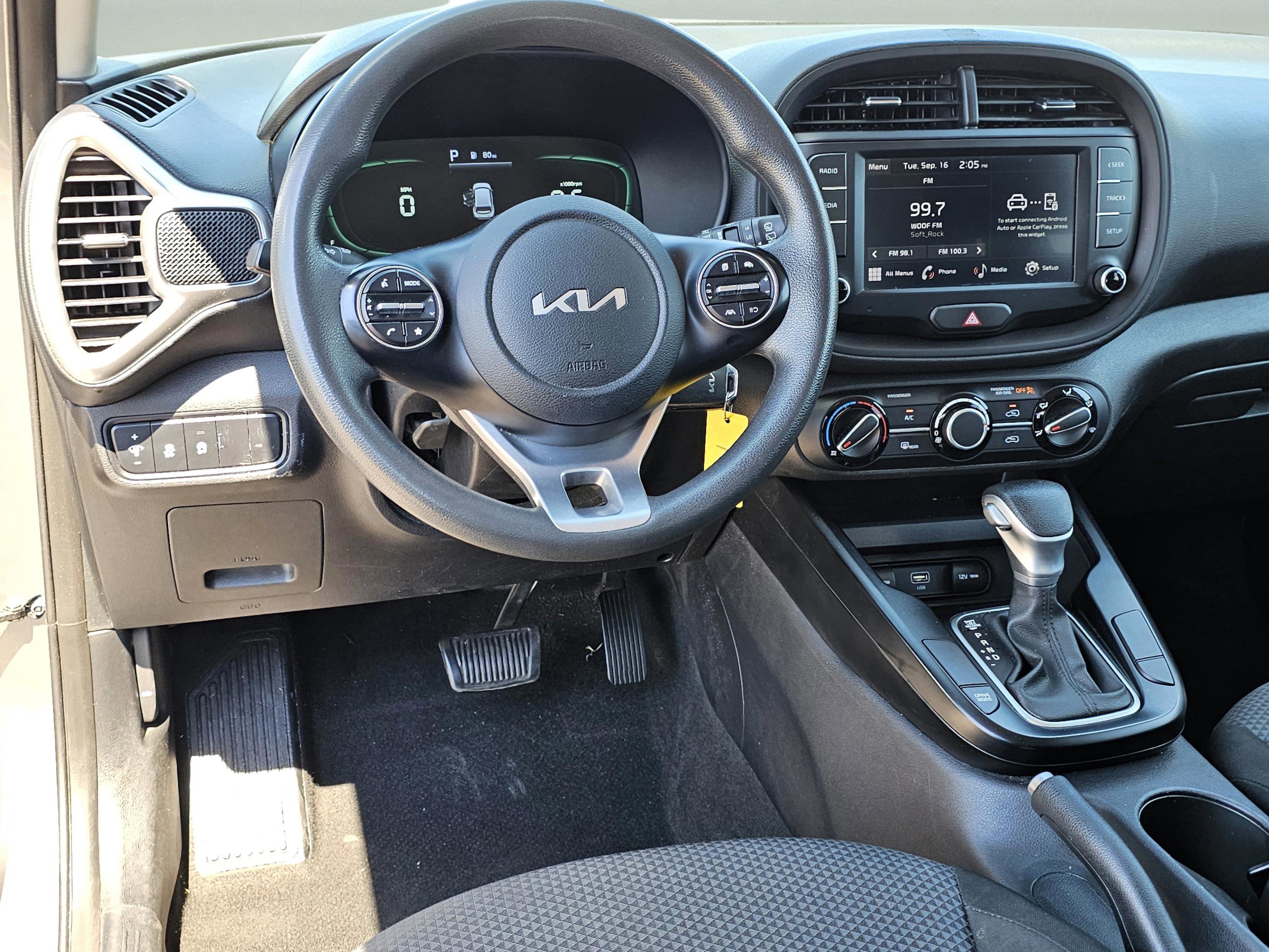 Used 2023 Kia Soul LX w/ Option Group 015 image 31