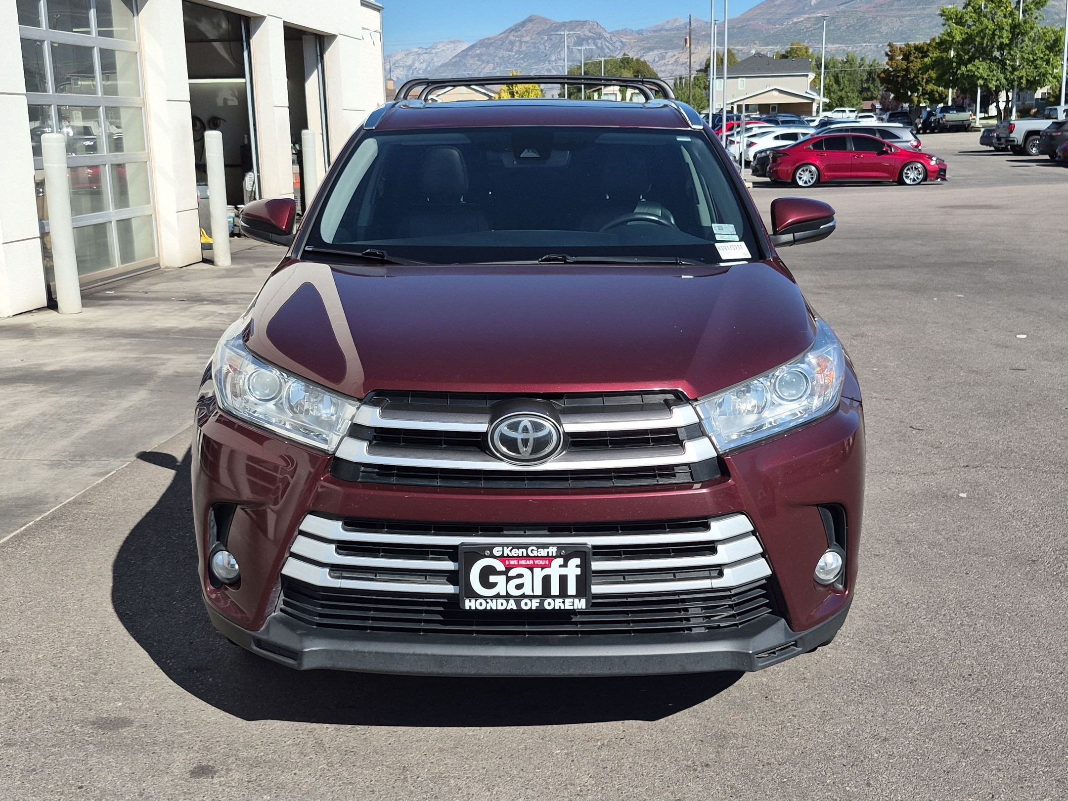Used 2019 Toyota Highlander XLE AWD/4WD image 11