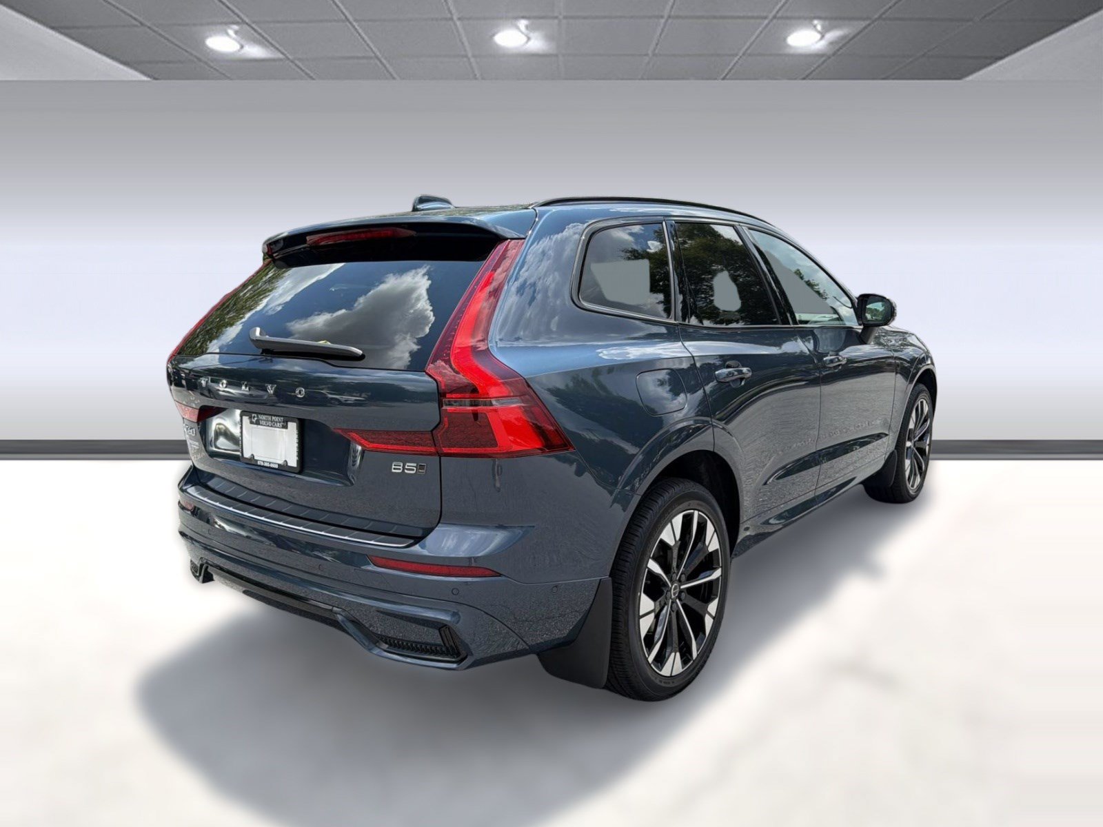 New 2026 Volvo XC60 B5 Plus w/ Climate Package AWD/4WD image 9