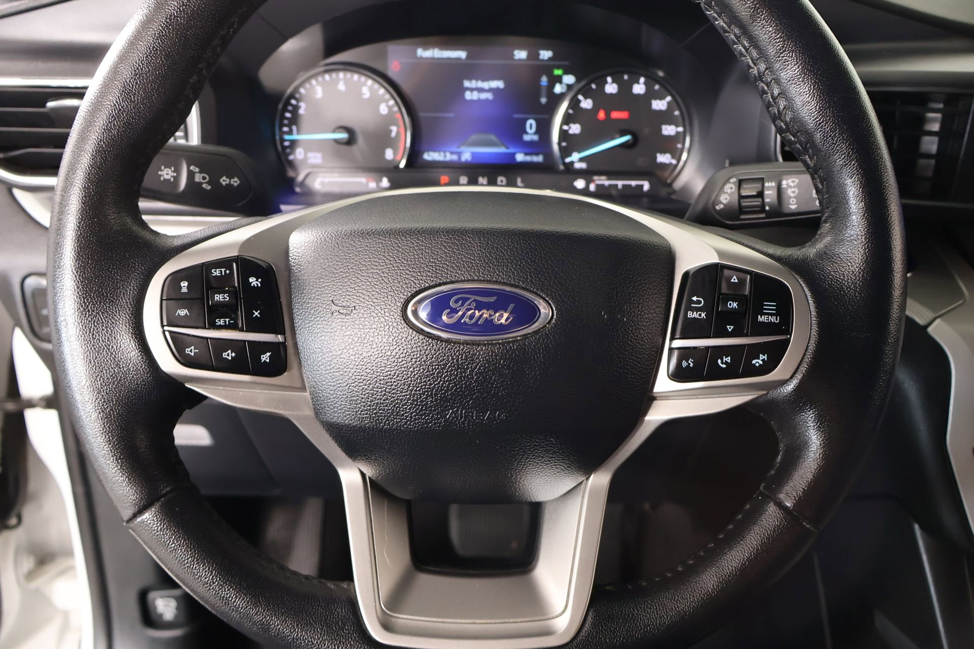 Used 2024 Ford Explorer XLT w/ Equipment Group 202A image 3