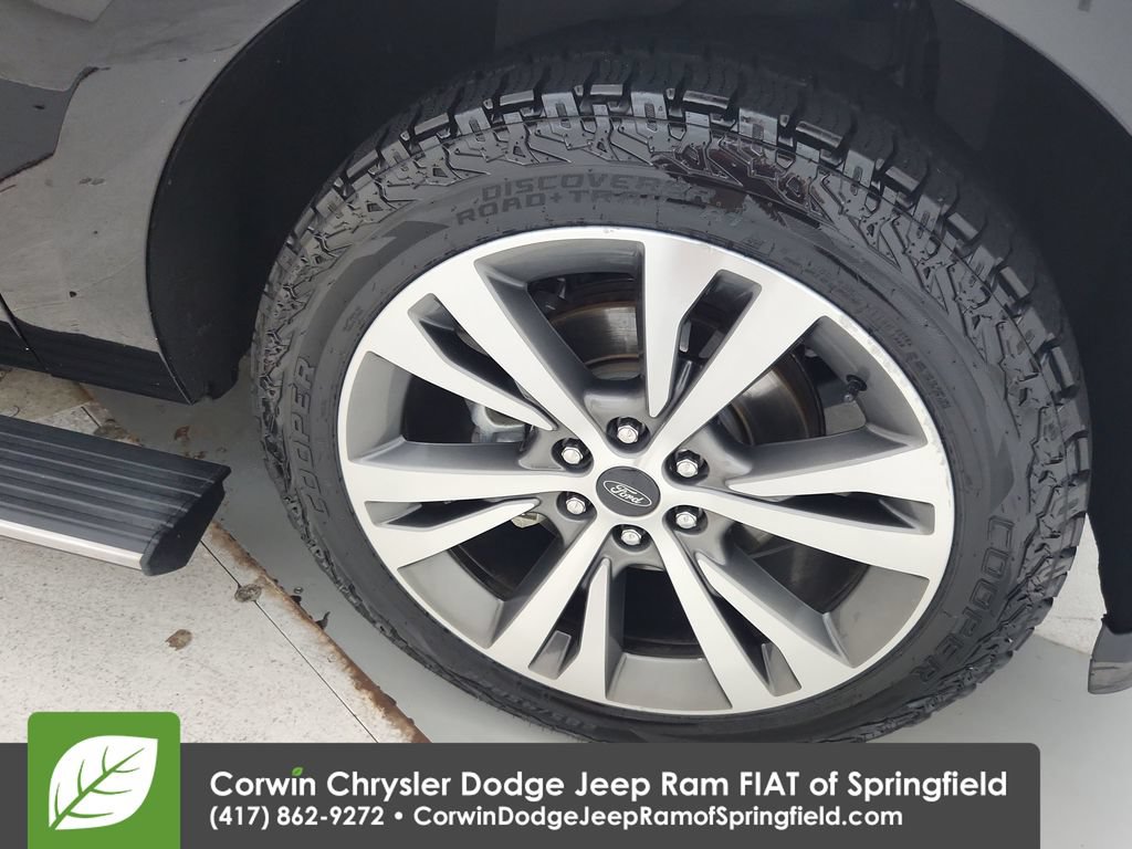 Used 2020 Ford Expedition Limited w/ Equipment Group 302A AWD/4WD image 34