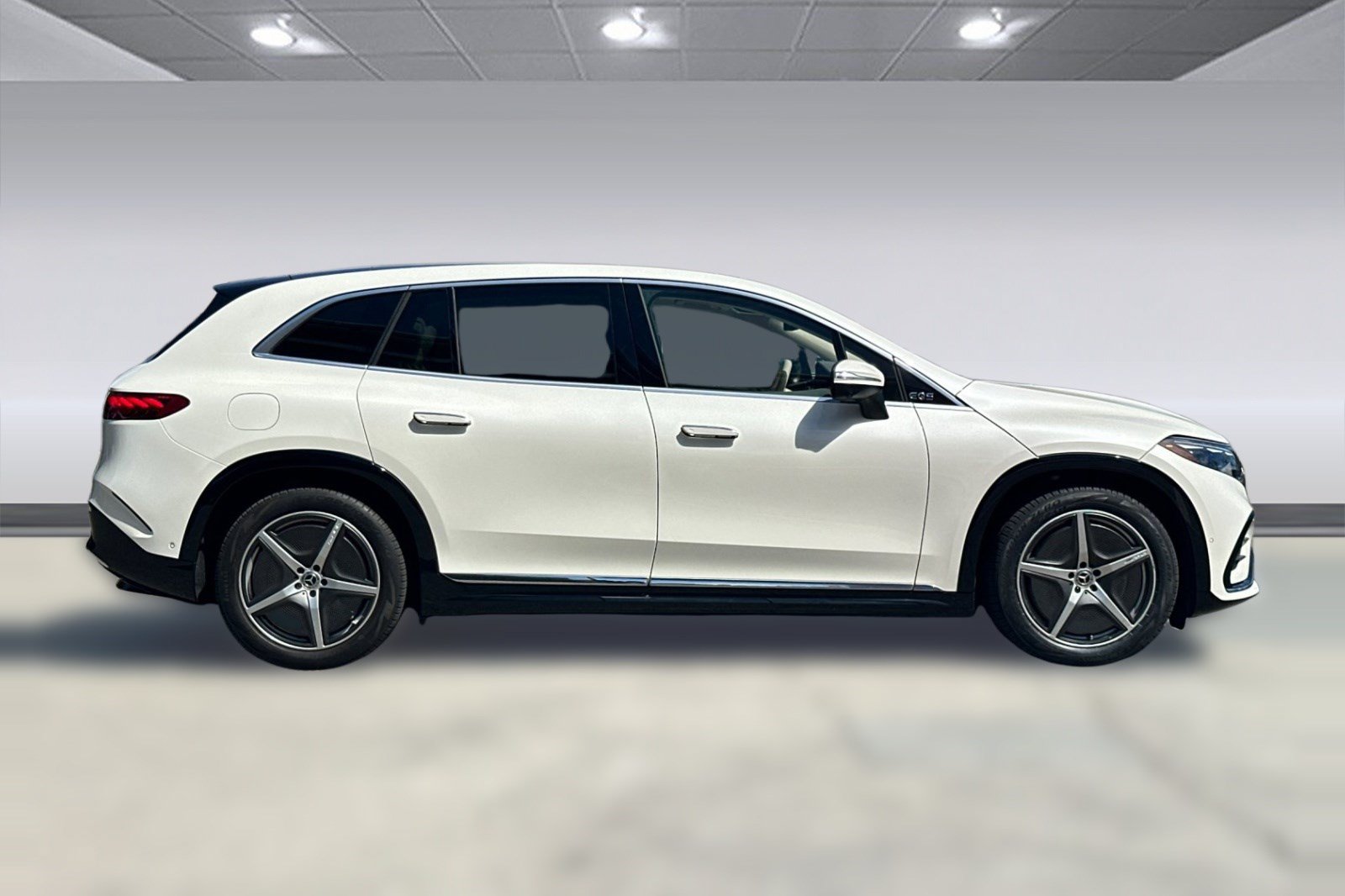 Certified 2023 Mercedes-Benz EQS 580 4MATIC SUV image 8