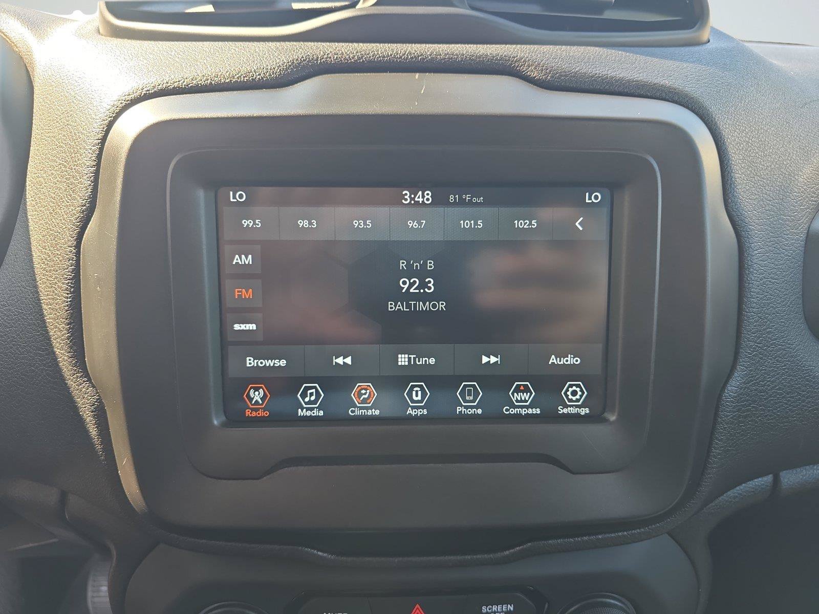 Used 2018 Jeep Renegade Sport w/ Power & Air Group AWD/4WD image 16