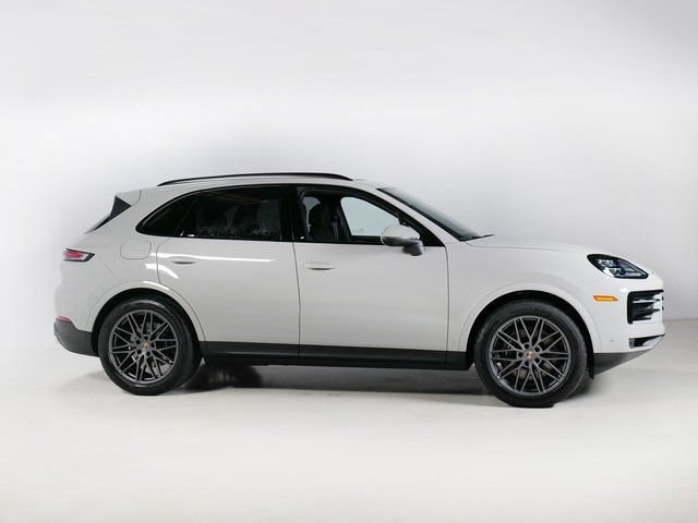 New 2026 Porsche Cayenne AWD/4WD image 8