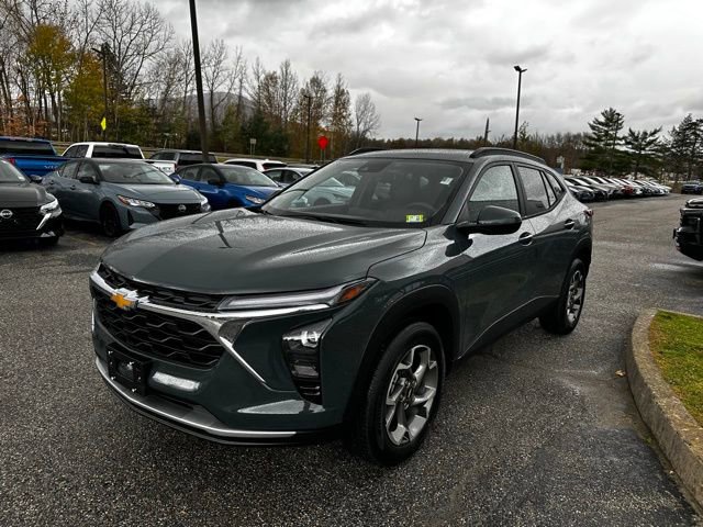 New 2026 Chevrolet Trax LT w/ Driver Confidence Package image 8