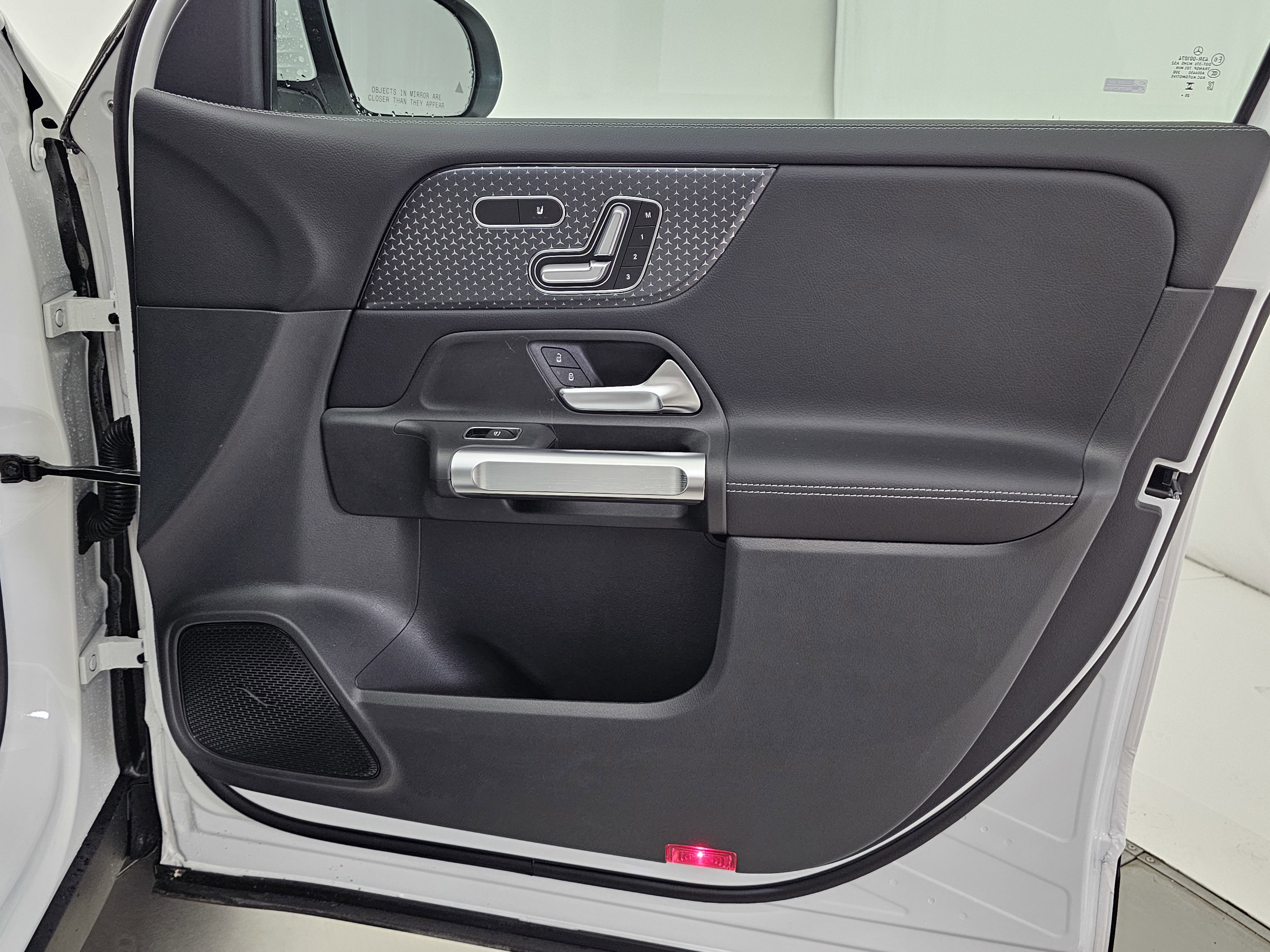 New 2026 Mercedes-Benz GLB 250 4MATIC image 20