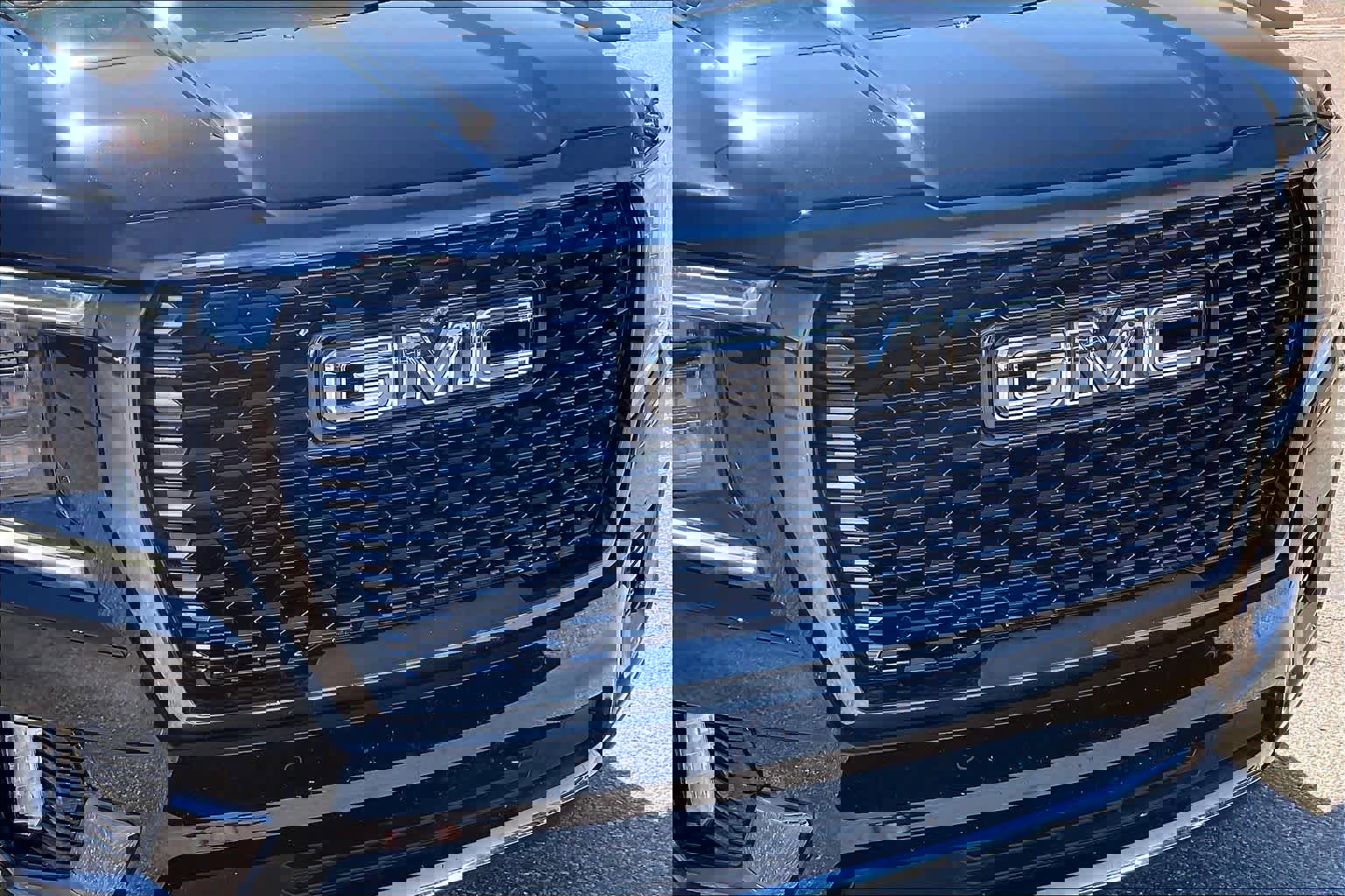 Used 2023 GMC Yukon Denali Ultimate image 30