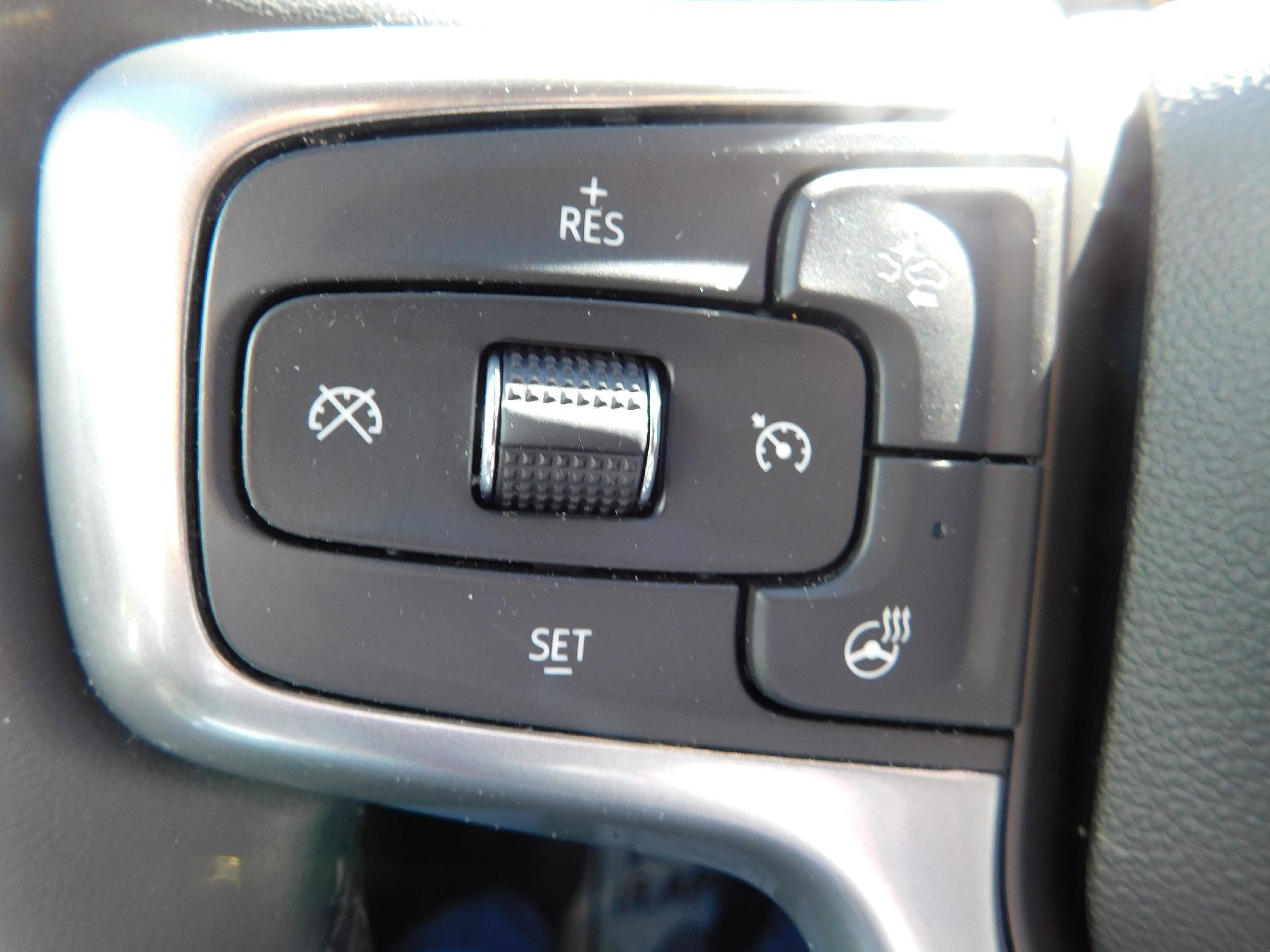 Used 2024 Chevrolet Silverado 1500 LT image 31