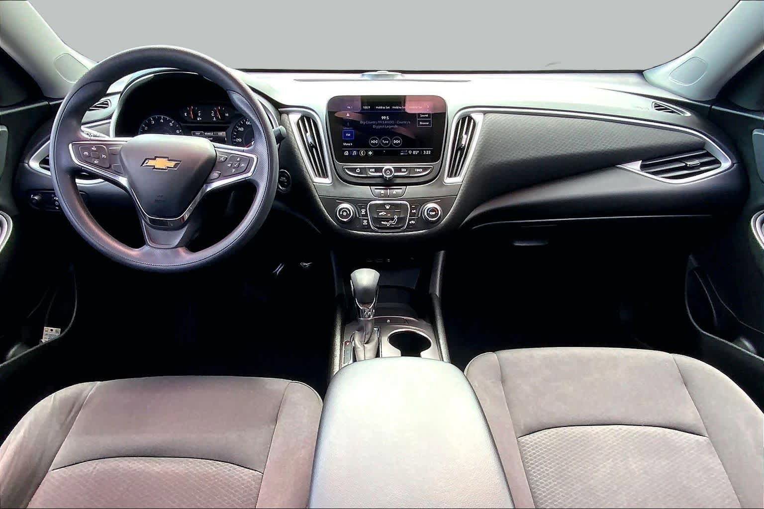 Used 2021 Chevrolet Malibu LS FWD image 16