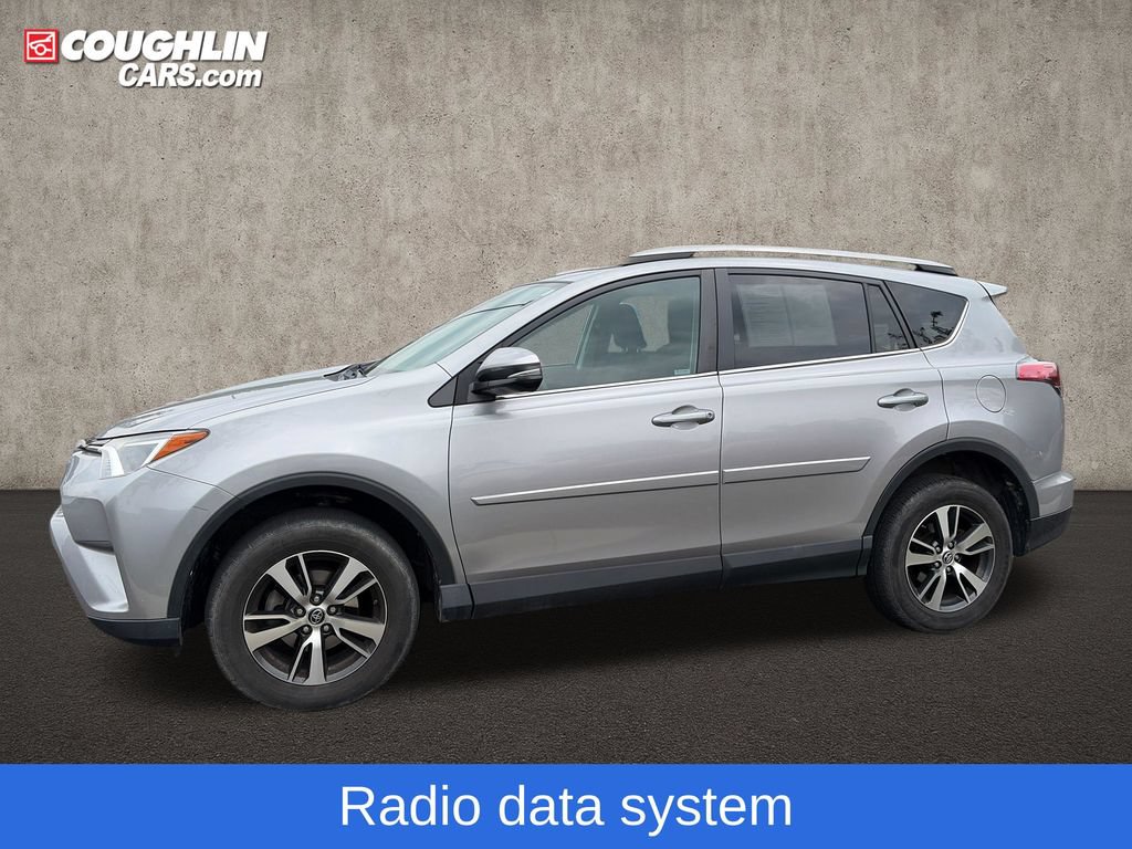 Used 2018 Toyota RAV4 XLE AWD/4WD image 5