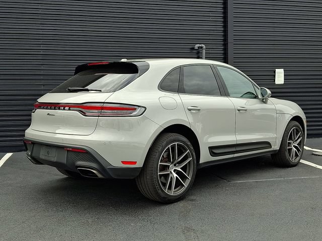 Certified 2024 Porsche Macan AWD/4WD image 7