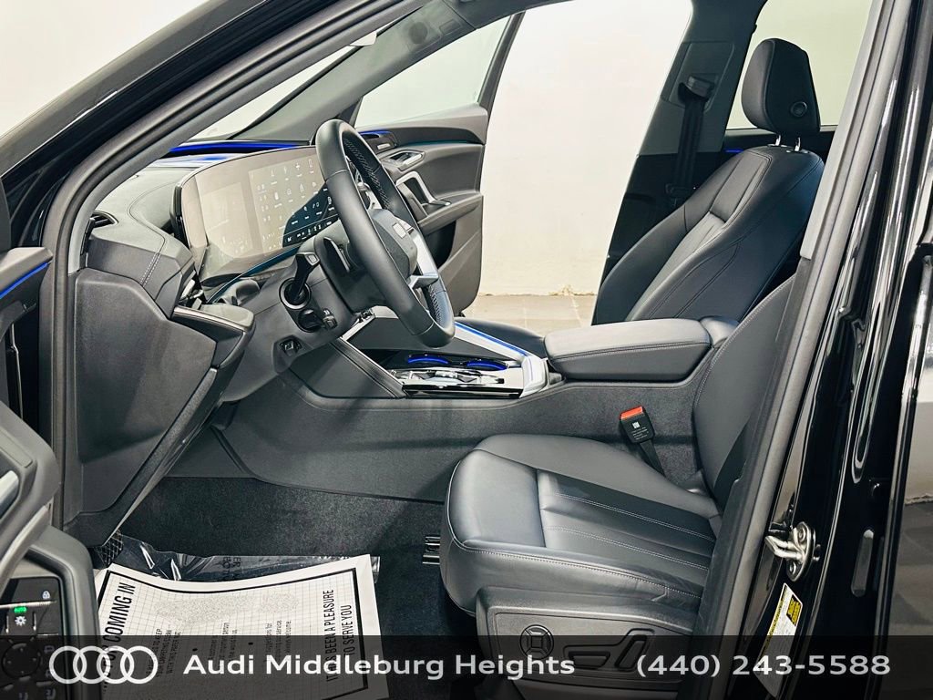 Certified 2025 Audi Q5 Premium w/ Premium Plus AWD/4WD image 11