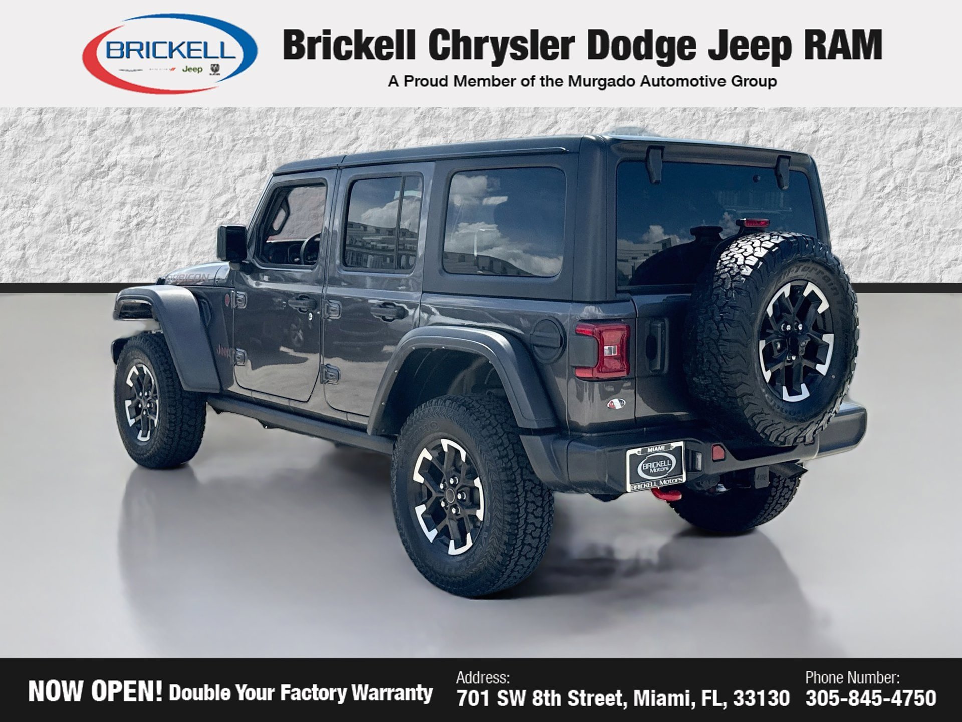 Used 2025 Jeep Wrangler Unlimited Rubicon AWD/4WD image 3