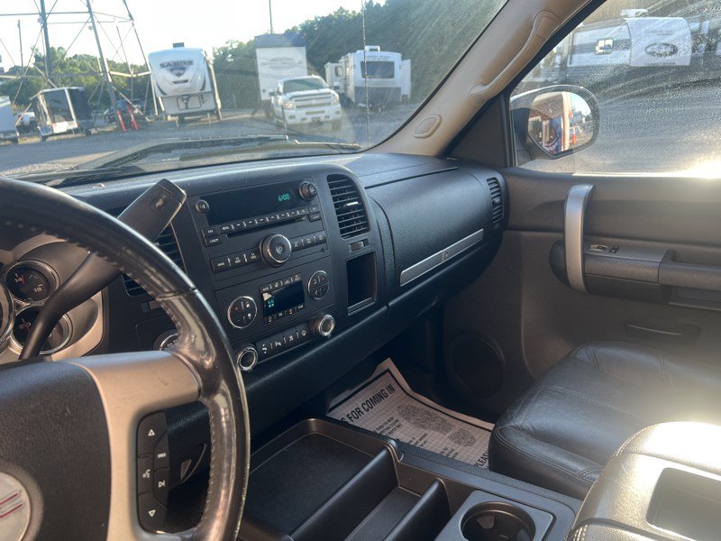 Used 2007 GMC Sierra 1500 SLE w/ Max Trailering Pack AWD/4WD image 10