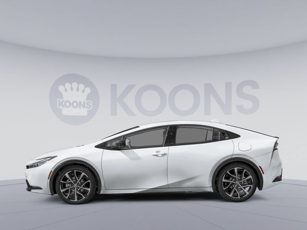 Used 2024 Toyota Prius Prime FWD image 4