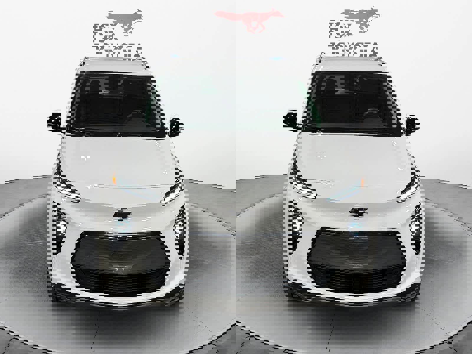 Used 2023 Chevrolet Bolt EUV LT w/ Convenience Package image 9