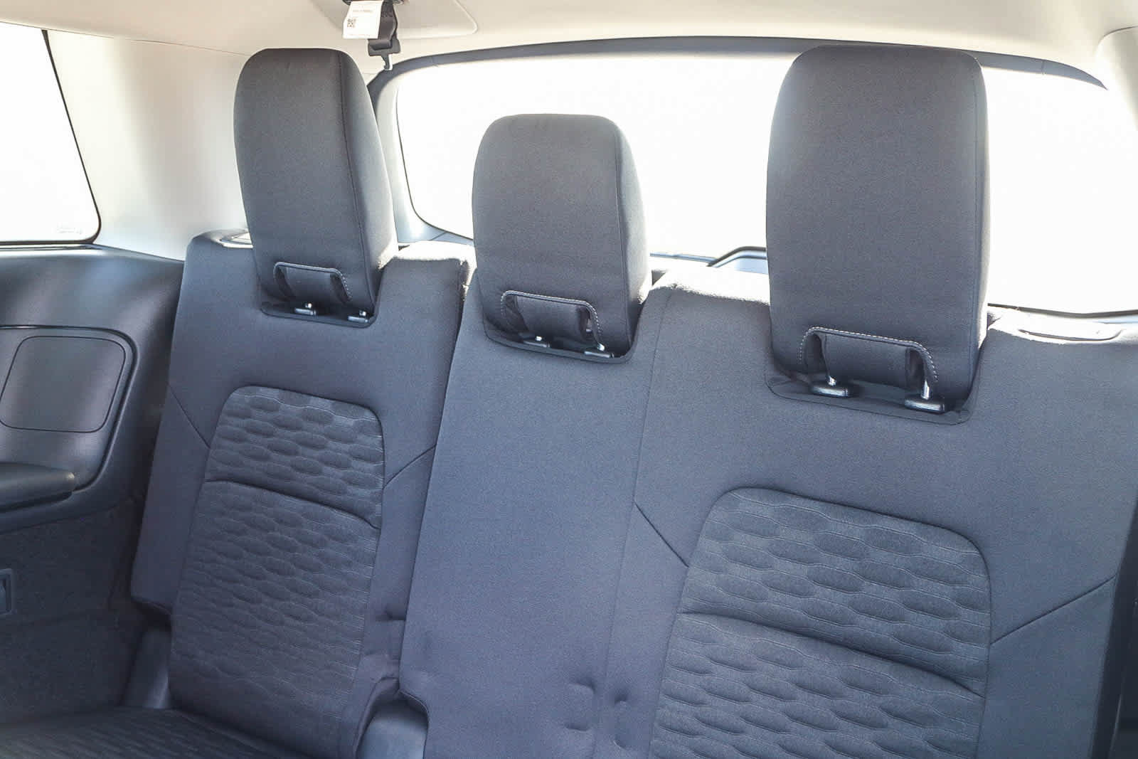 New 2025 Nissan Pathfinder SV w/ Black Appearance Package FWD image 21