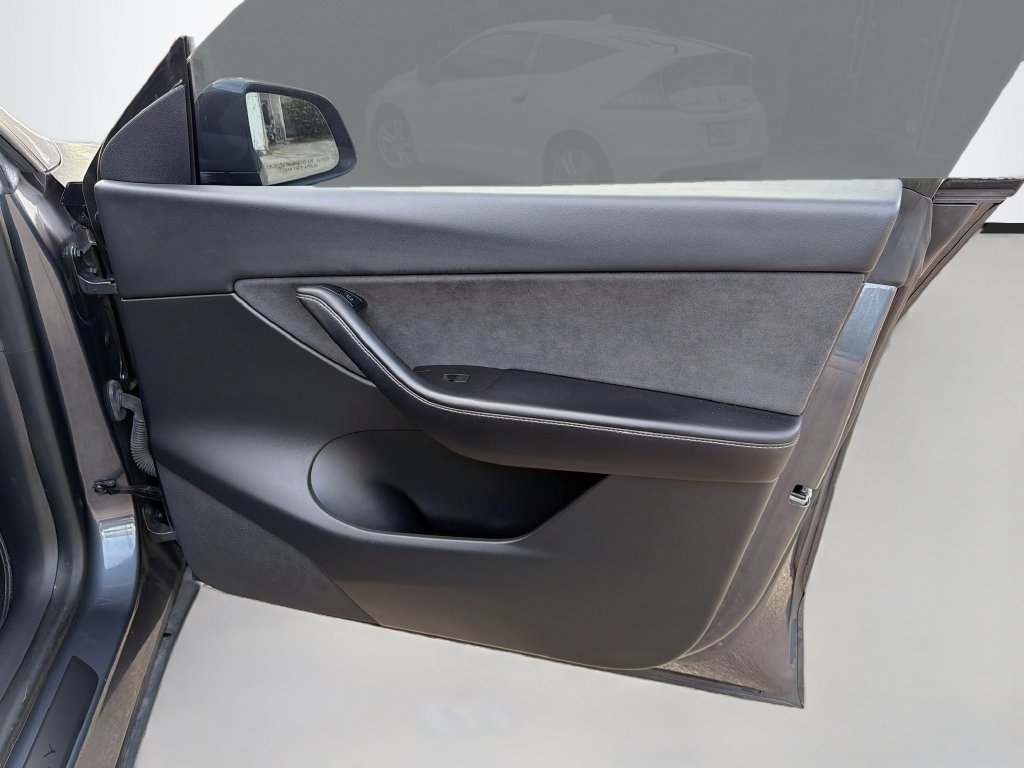 Used 2022 Tesla Model Y Performance AWD/4WD image 35