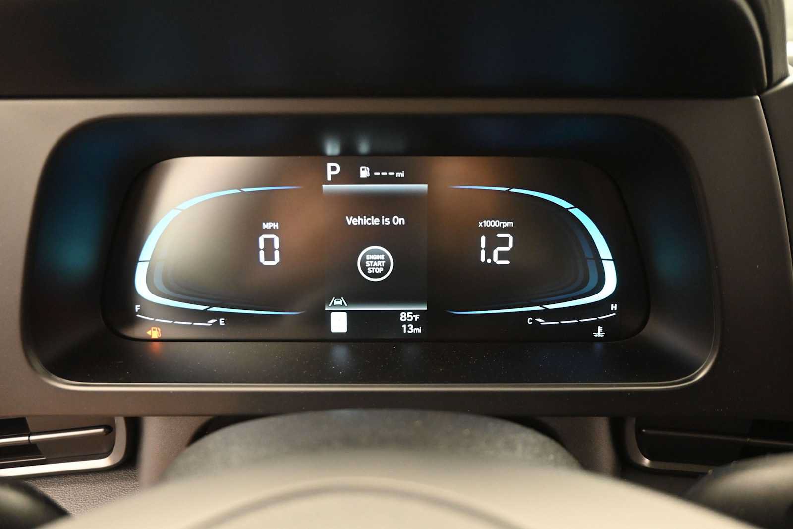 New 2026 Hyundai Elantra SEL Sport FWD image 17
