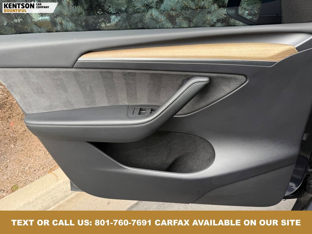 Used 2023 Tesla Model Y Long Range image 18