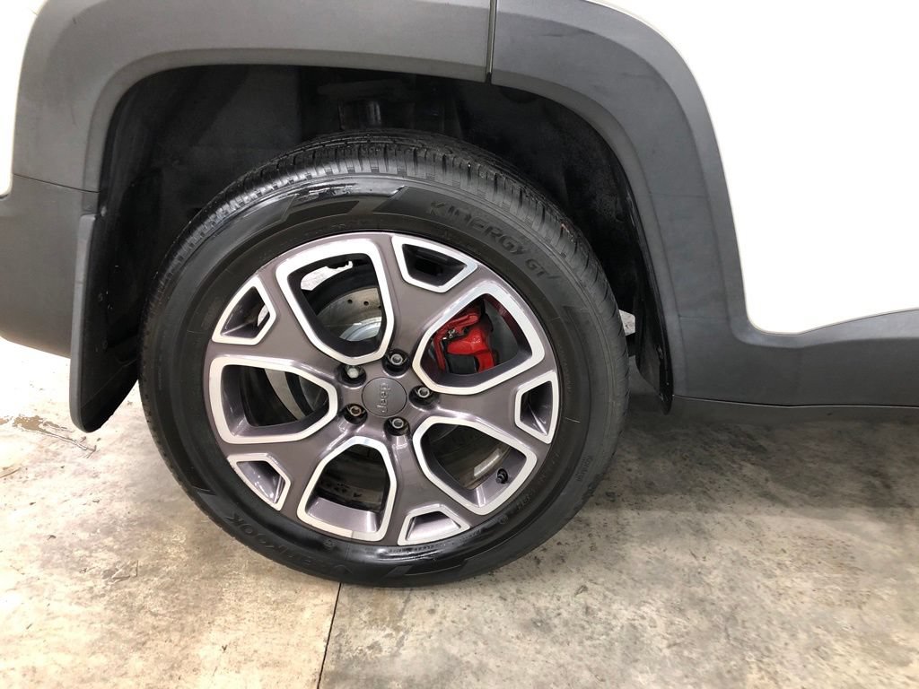Used 2015 Jeep Renegade Limited AWD/4WD image 24
