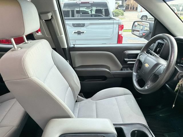 Used 2018 Chevrolet Silverado 1500 Custom w/ Custom Value Package AWD/4WD image 13