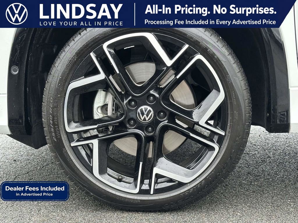 Used 2026 Volkswagen Tiguan SEL R-Line AWD/4WD image 8