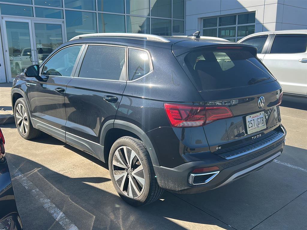 Used 2023 Volkswagen Taos SE image 9