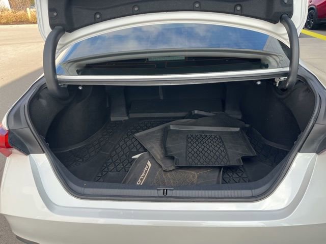 Used 2019 Toyota Avalon Limited image 31