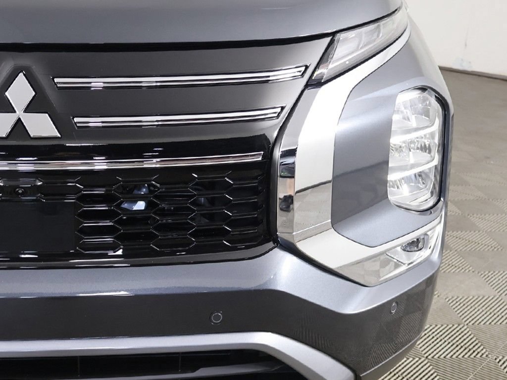 New 2026 Mitsubishi Outlander SE FWD image 16