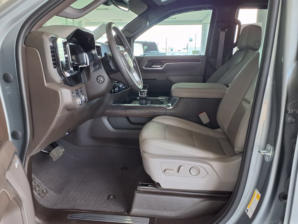 Used 2023 GMC Sierra 1500 SLT w/ SLT Premium Package AWD/4WD image 18
