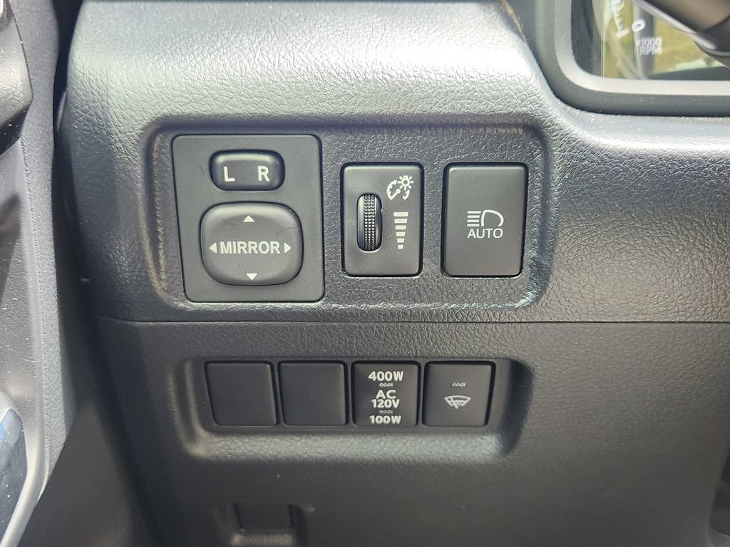Used 2023 Toyota 4Runner TRD Off-Road Premium w/ Moonroof Package AWD/4WD image 21