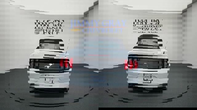 Used 2020 Ford Mustang Premium image 4