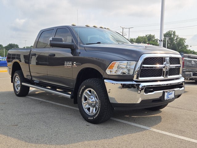 Used 2018 RAM 2500 Tradesman w/ Chrome Appearance Group AWD/4WD image 3